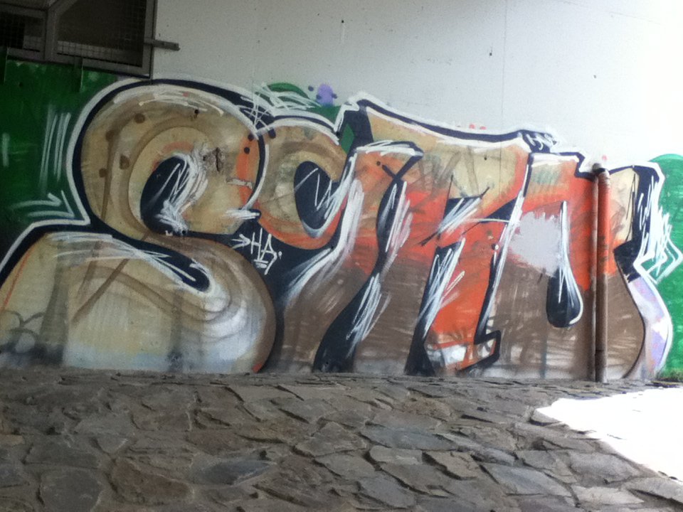 Graffiti Wall - Photo by deinemudda
