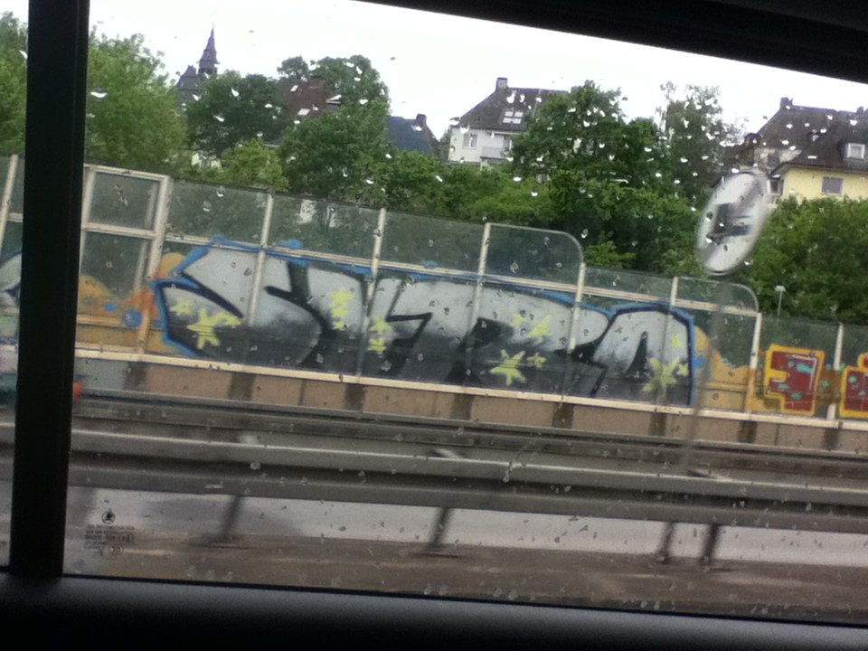 Graffiti Wall - Photo by deinemudda