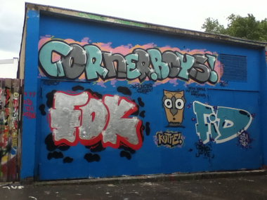 Graffiti Bombing - Photo by deinemudda (2014)