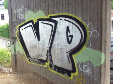 Graffiti Bombing - Photo by deinemudda