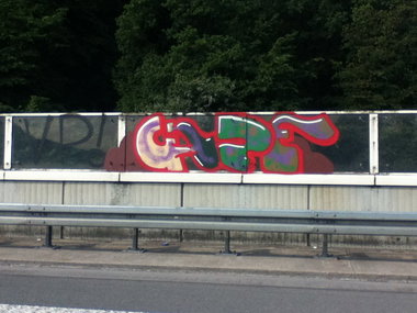 Graffiti Bombing - Photo by deinemudda