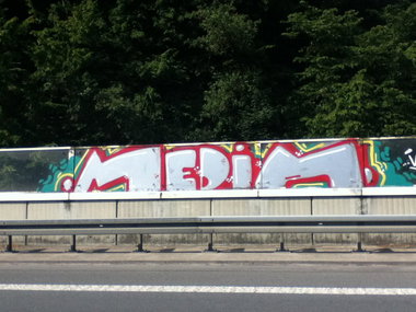 Graffiti Bombing - Photo by deinemudda