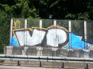 Graffiti Bombing - Photo by deinemudda