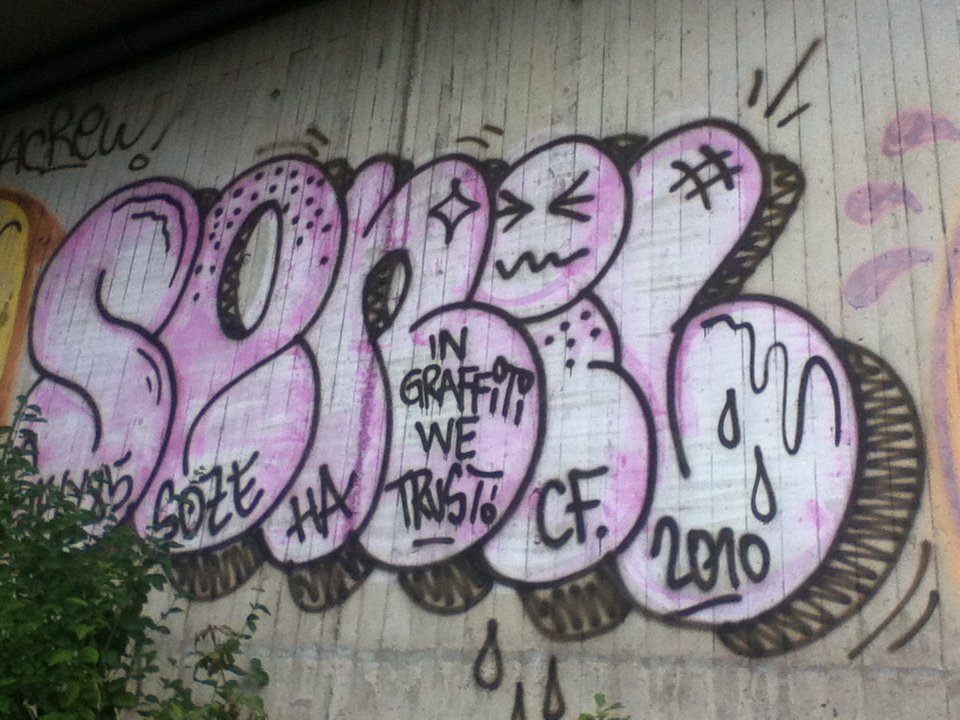 Graffiti Bombing - Photo by deinemudda - Senil, HACF, HA