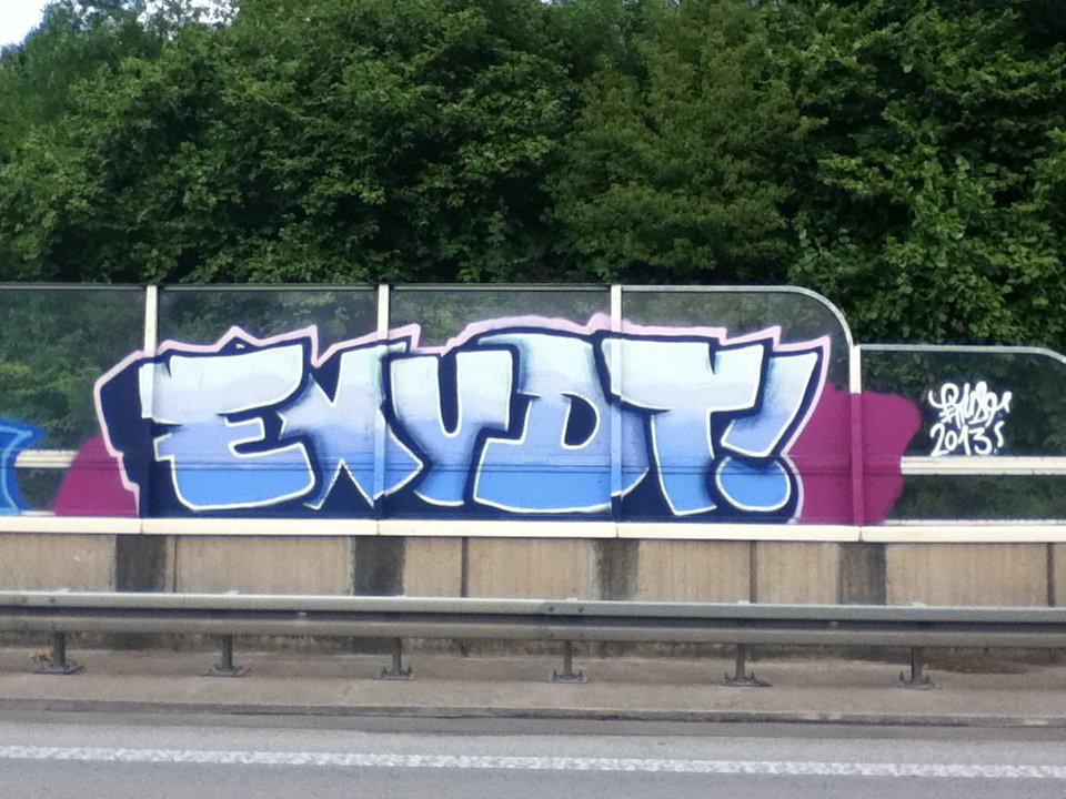 Graffiti Wall - Photo by deinemudda