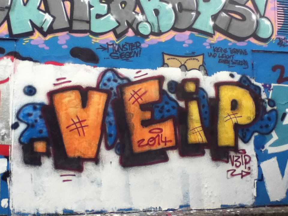 Graffiti Bombing in Siegen - Photo by deinemudda - veip (2014)
