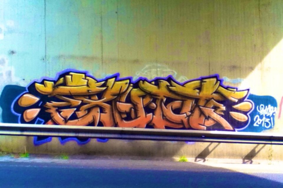 Graffiti Wall - Photo by deinemudda