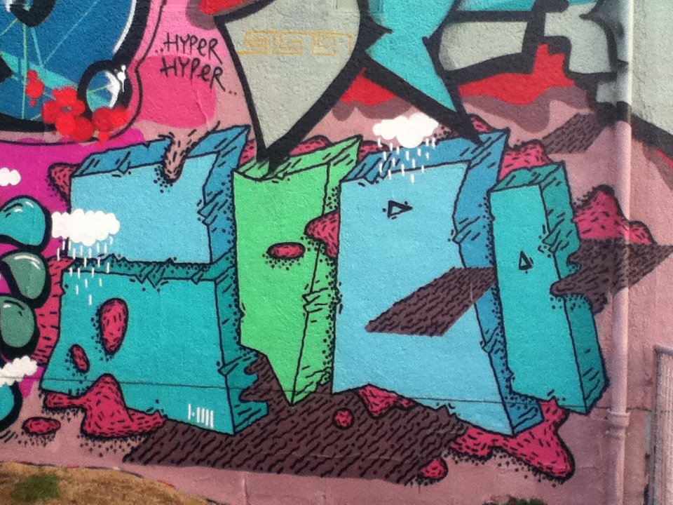 Graffiti Wall - Photo by deinemudda - SYRO