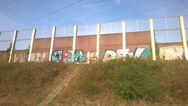 Graffiti Wall - Photo by deinemudda