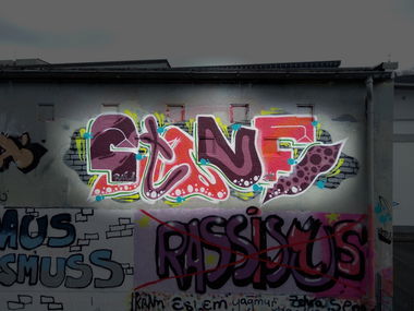 Graffiti Wall - Photo by deinemudda