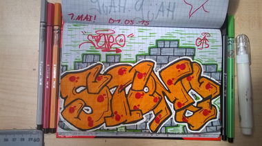 Graffiti Sketch - Photo by deinemudda
