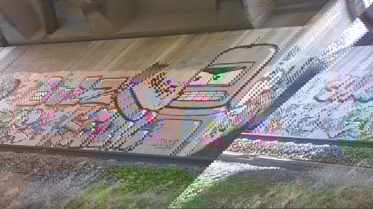 Graffiti Wall - Photo by deinemudda