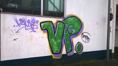 Graffiti Bombing - Photo by deinemudda