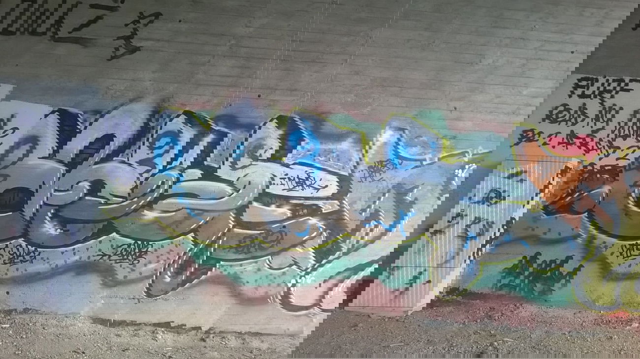 Graffiti Wall - Photo by deinemudda