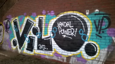 Graffiti Bombing - Photo by deinemudda