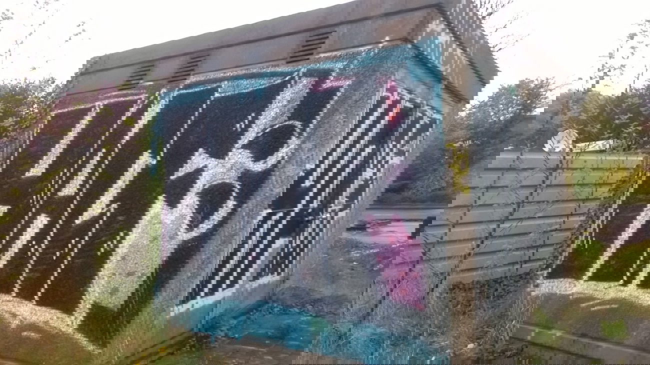 Graffiti Bombing - Photo by deinemudda