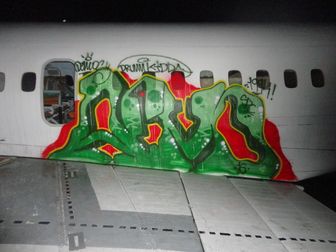 Graffiti Wall - Photo by demos_spk