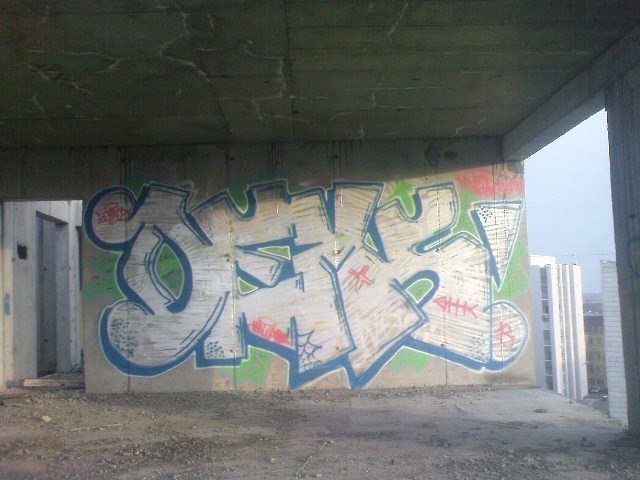 Graffiti Wall - Photo by demos_spk - dems