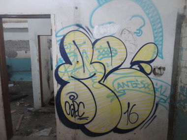 Graffiti Wall - Photo by demos_spk