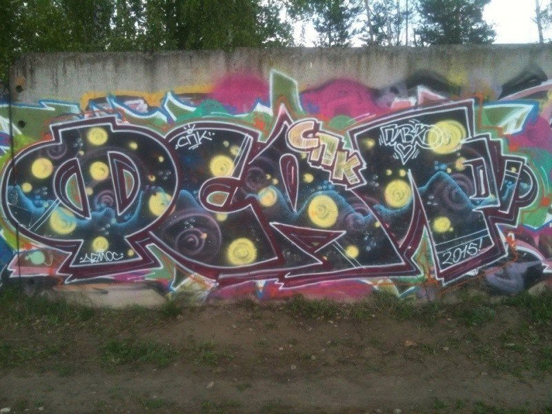 Graffiti Wall - Photo by demos_spk