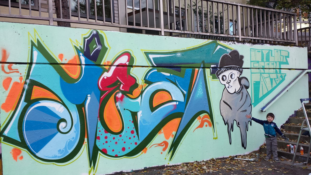 Graffiti Wall - Photo by derStoke - Stoke, Meat, KidH (2013)