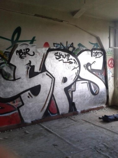 Graffiti Bombing - Photo by der_die_das