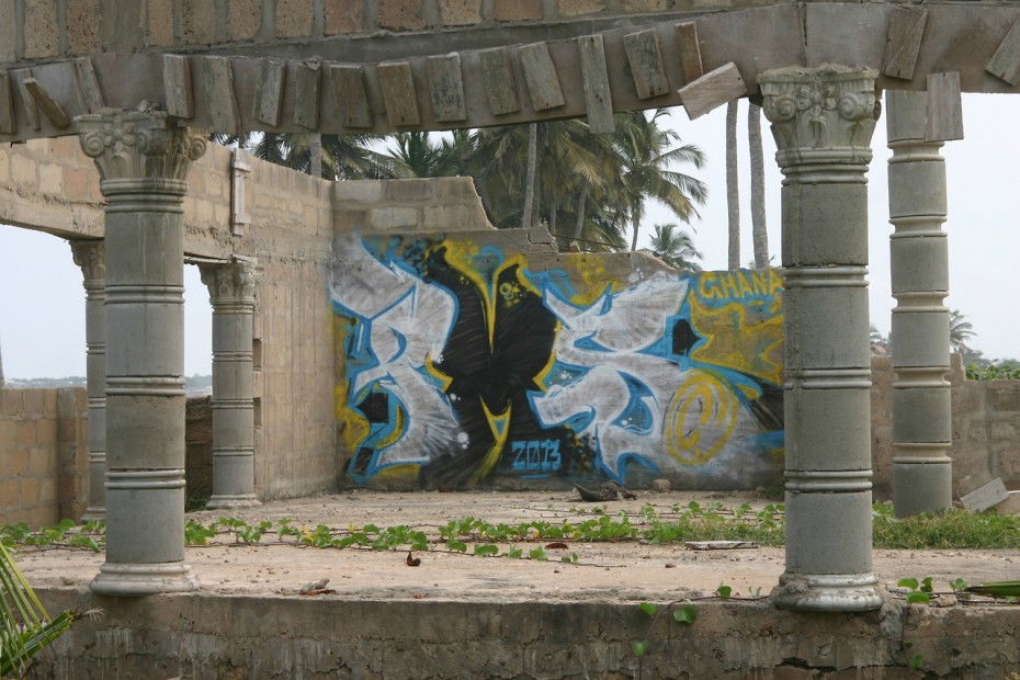 Graffiti Wall in Ghana - Photo by derabgraser - pms, skaf, cologne (2013)