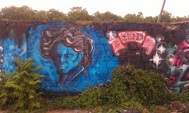 Graffiti Wall - Photo by derabgraser