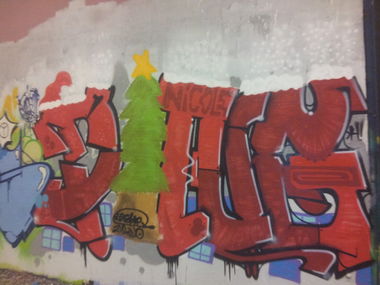 Graffiti Bombing in Bochum - Photo by derdubstepdingo - ding, dingo, nikolaus (2014)