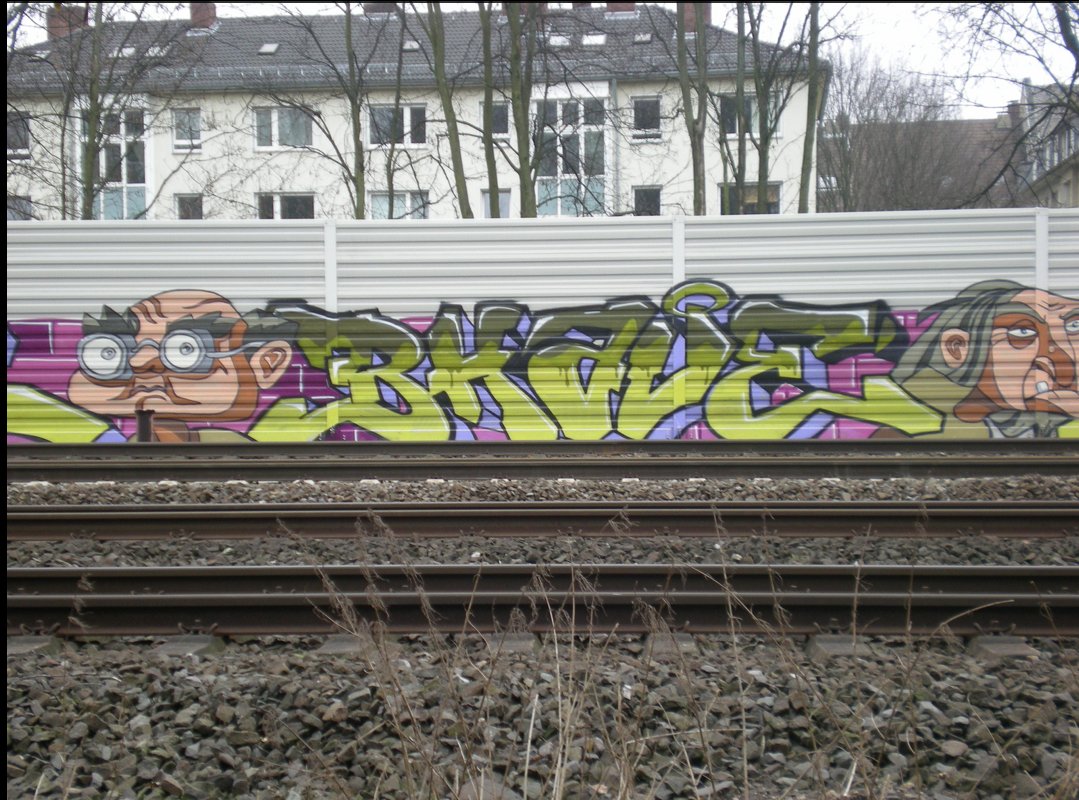 Graffiti Wall - Photo by deringo - Bhave