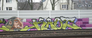 Graffiti Bombing - Photo by deringo - Kaot, 25, Pilz