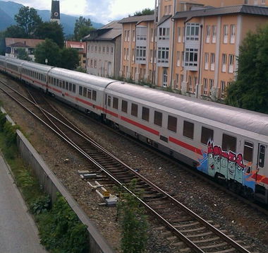 Graffiti Train - Photo by deringo - Lebt, Pilz, Kaot