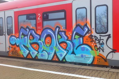 Graffiti Train - Photo by deringo