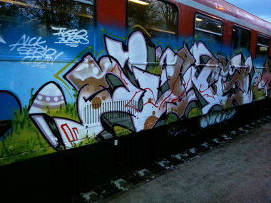 Graffiti Train - Photo by derschmock - ??? (2014)