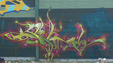 Graffiti Wall - Photo by destro