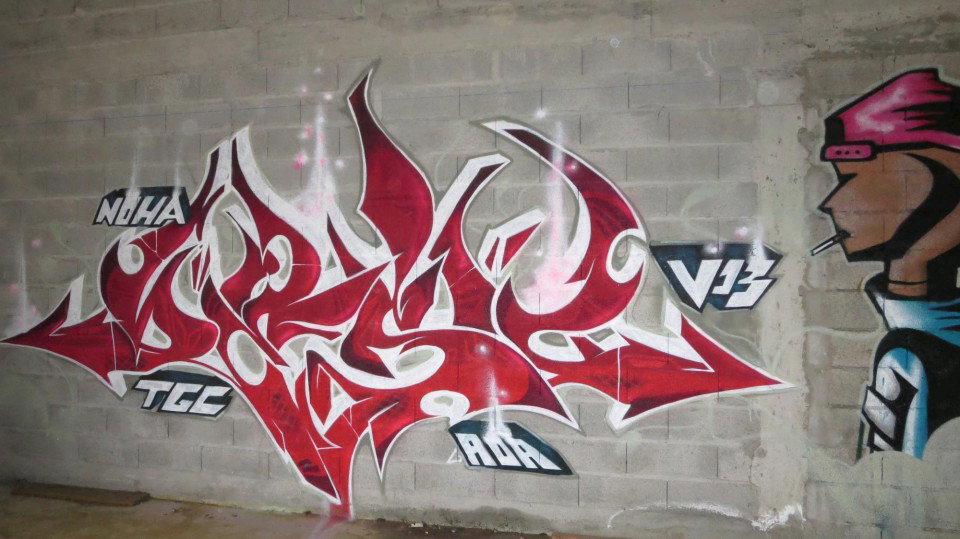 Graffiti Wall in Lutterbach - Photo by desu - desu (2013)