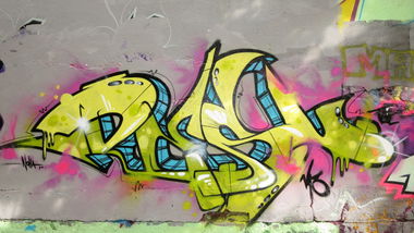 Graffiti Wall in Mulhouse - Photo by desu - desu (2013)
