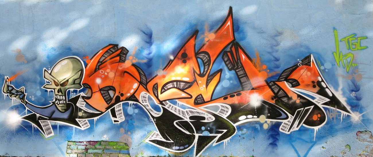 Graffiti Wall - Photo by desu - desu (2013)