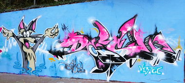 Graffiti Wall in Basel - Photo by desu - desu (2013)