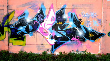 Graffiti Wall in Nancy - Photo by desu - desu (2013)