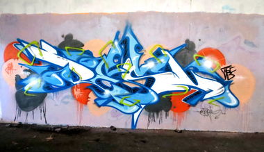 Graffiti Wall - Photo by desu - desu (2014)