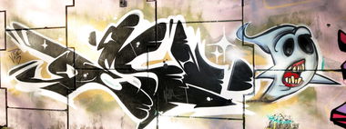 Graffiti Wall - Photo by desu - desu (2014)