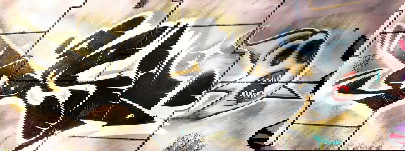 Graffiti Wall - Photo by desu - desu (2014)