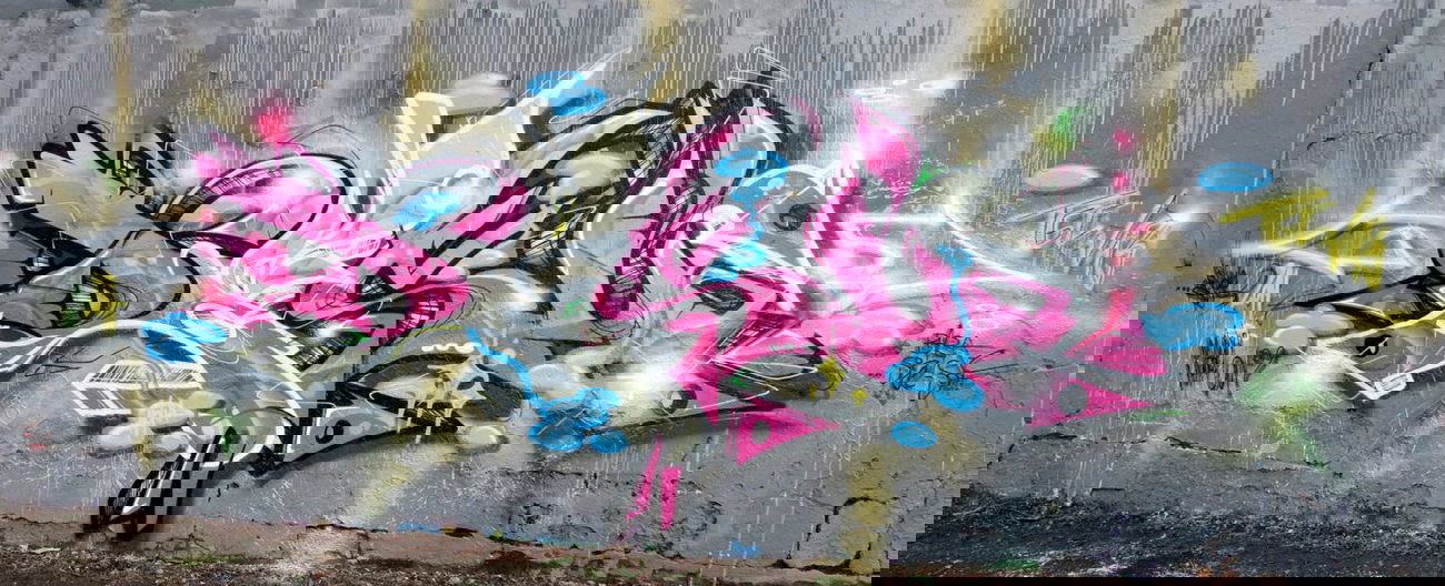 Graffiti Wall - Photo by desu - desu (2014)