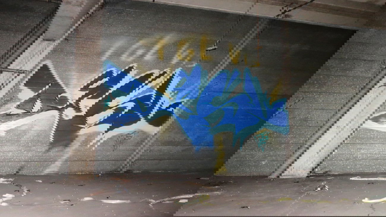 Graffiti Wall - Photo by desu - desu (2014)