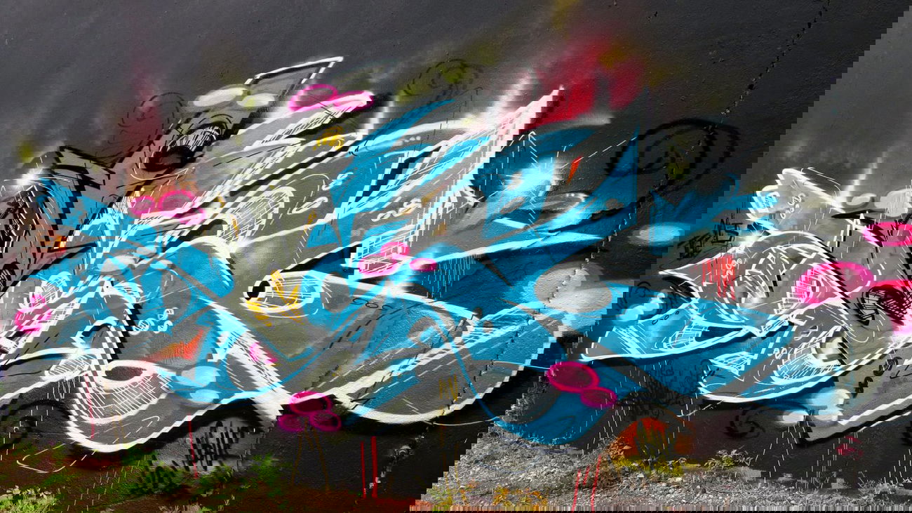 Graffiti Wall - Photo by desu - desu (2014)