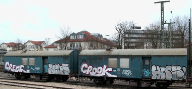 Graffiti Train in Eschelbronn - Photo by dewS - Crook, Creme, HCCB