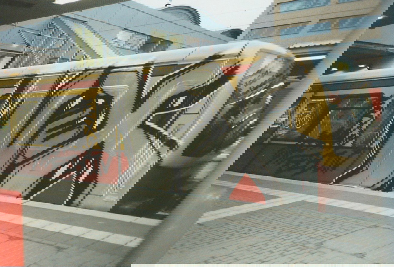 Graffiti Train - Photo by dioe48 - vex, feks, cys