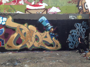 Graffiti Wall - Photo by dioe48 - dioe, dio, cys
