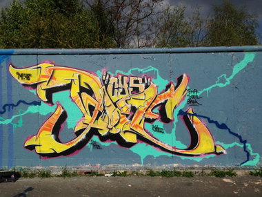 Graffiti Wall - Photo by dioe48 - dioe, dieo, dio (2014)